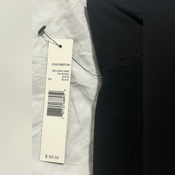 Tahari Elegant Bellona Black Side Zipper Skirt Womens Size 4 NWT - Picture 5 of 16